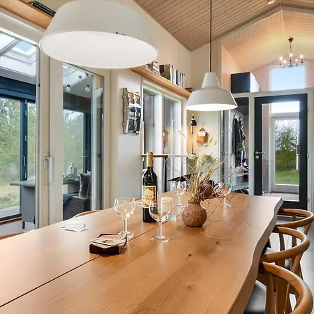 C11585-hemmet-graevlingevej-24 *